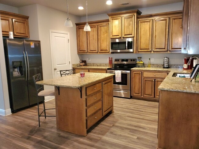 Foto del edificio - WOW! Incredible 3/2 Open Floor Plan home located in Desired Millview Estates III Subdivision.