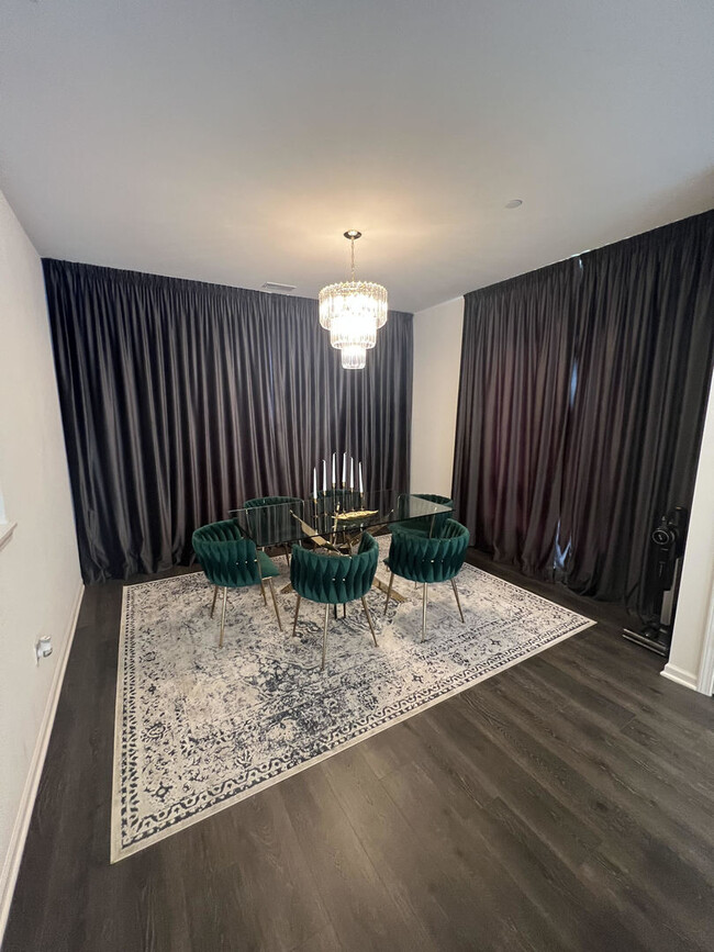 Foto del edificio - 1296 Quadrant Ln.