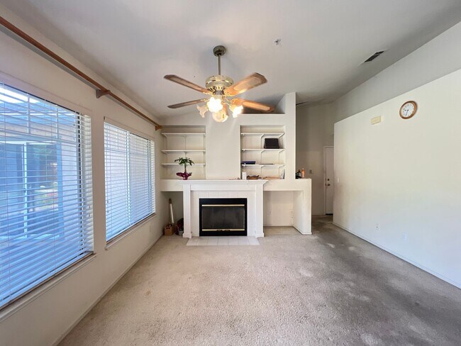 Building Photo - SPACIOUS 3 BEDROOM HOUSE IN LIVERMORE!!!