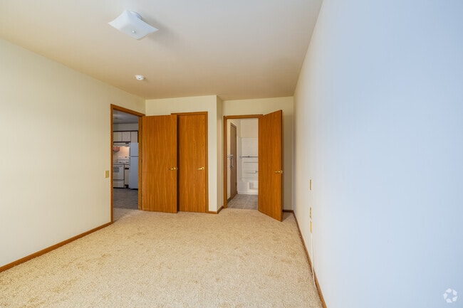 1BD, 1BA Classic - Bedroom - St Catherine 55+ Living Community