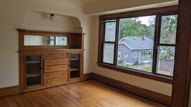Built-in in dining area - 3860 N Vel R Phillips Ave
