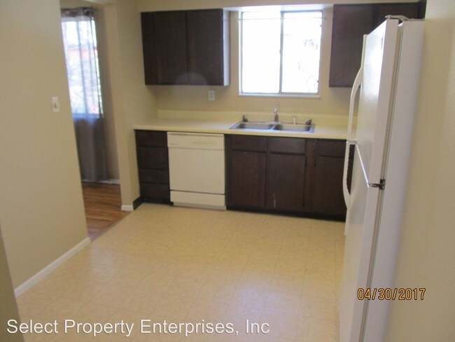 Building Photo - 4 br, 3 bath House - 7349 Metropolitan St.