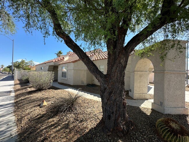 Foto del edificio - 7872 Mt Whitney Cir