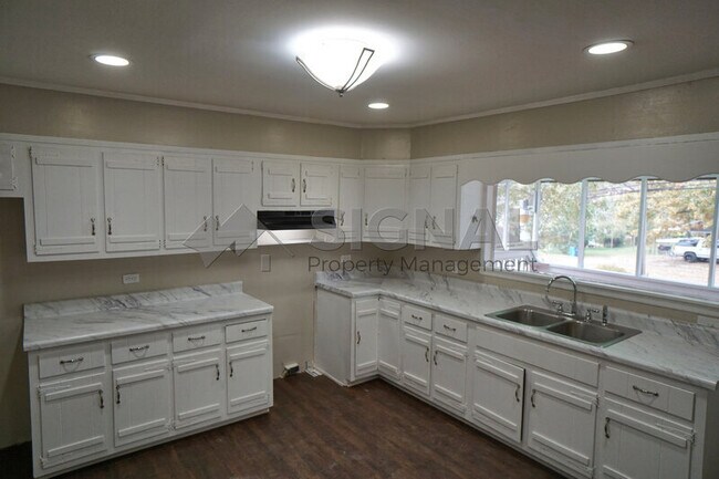 Foto del edificio - 1194 Birmingham St