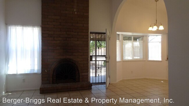 Building Photo - 3 br, 1.5 bath House - 6004 Downey St NE