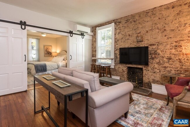 Foto del edificio - 829 Belmont Ave