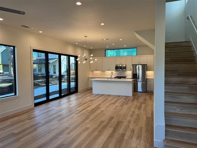 Building Photo - 1133 Walton Ln