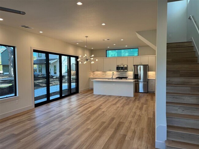 Foto del edificio - 1133 Walton Ln