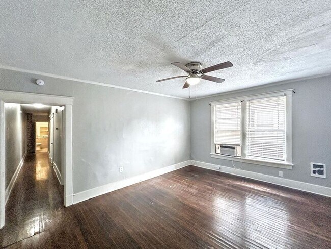 Foto del edificio - 180 Clark Pl