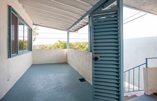 Building Photo - 922 Arroyo Dr