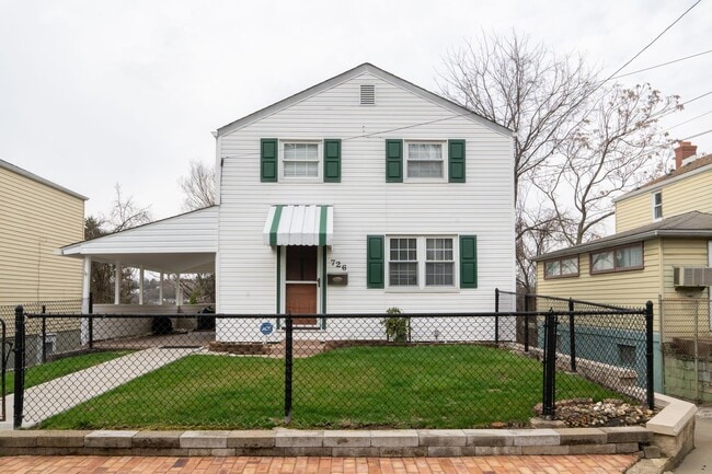 AVAILABLE JULY 1ST!! DON'T MISS this FANTASTIC home in a PRIME LOCATION! - AVAILABLE JULY 1ST!! DON'T MISS this FANTASTIC home in a PRIME LOCATION!