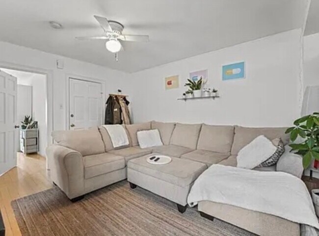 Building Photo - 148 W 3rd St