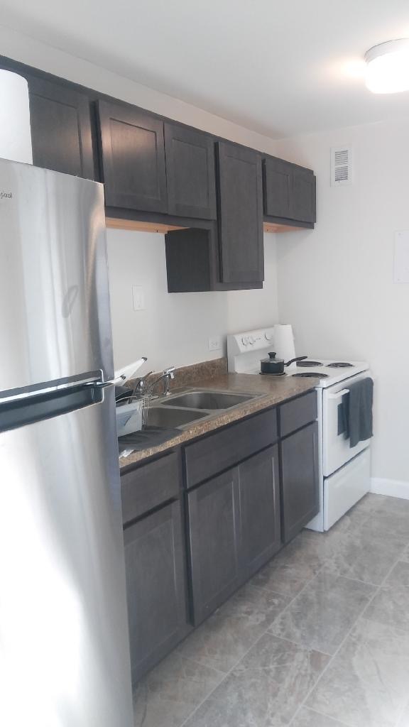 Foto del edificio - 480 E 5th Ct
