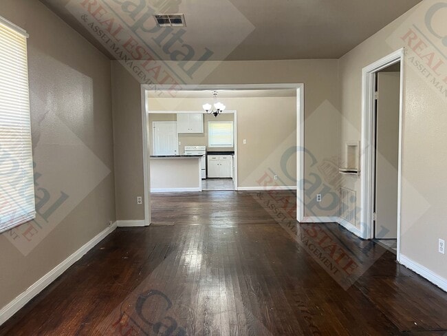 Photo - Spacious 3 Bedroom House