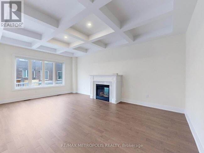 Building Photo - 21 La Reine Ave