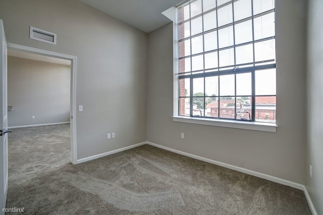 Foto del edificio - 2 br, 1 bath Apartment - Kreider Commons