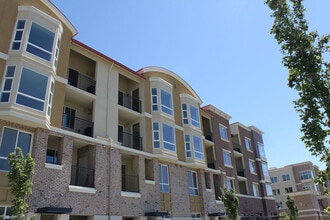 Building Photo - 6563 Tralee Village Dr