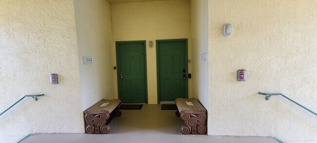 Building Photo - Lovely Legacy Dunes Large Condominium