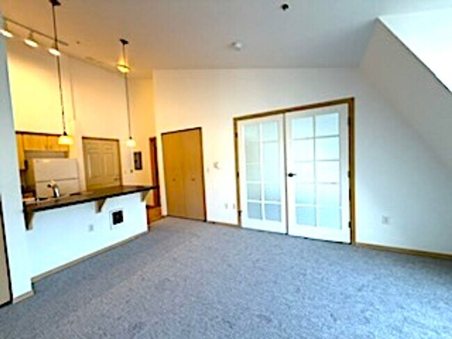 Foto del edificio - 812 5th Ave N
