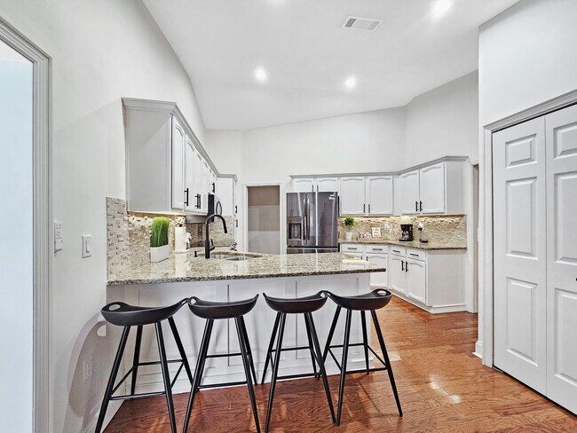 Foto del edificio - 11402 Suncreek Pl