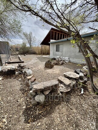 Building Photo - 118 Princeton Dr SE
