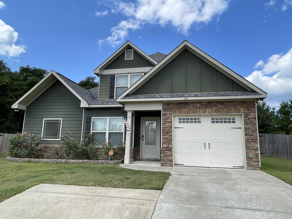 Primary Photo - 26 Hickory Heights Dr