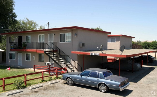 Building Photo - 221 Sunset Dr