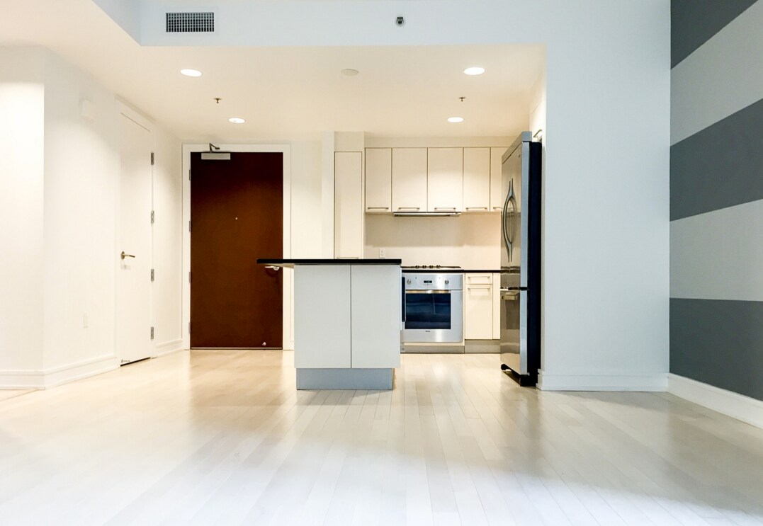 Primary Photo - 631 Folsom St