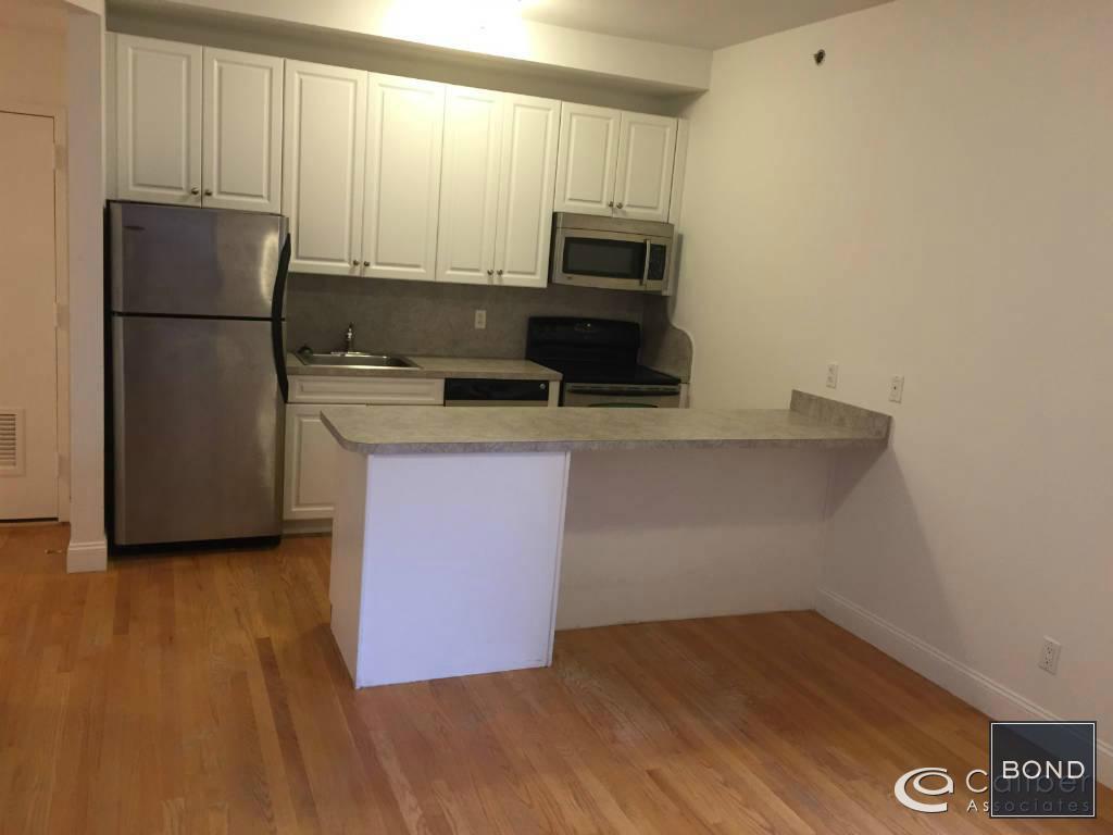 Primary Photo - 230 W 97th St