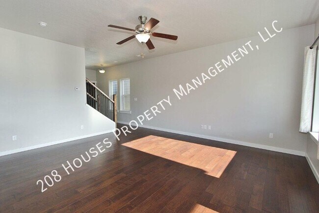 Building Photo - Premier Patio Home In Quiet Neighborhood