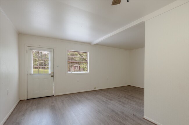 Foto del edificio - 712 Cline St