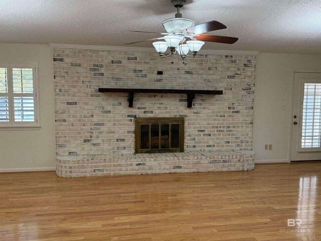 Building Photo - 22022 Nelson St