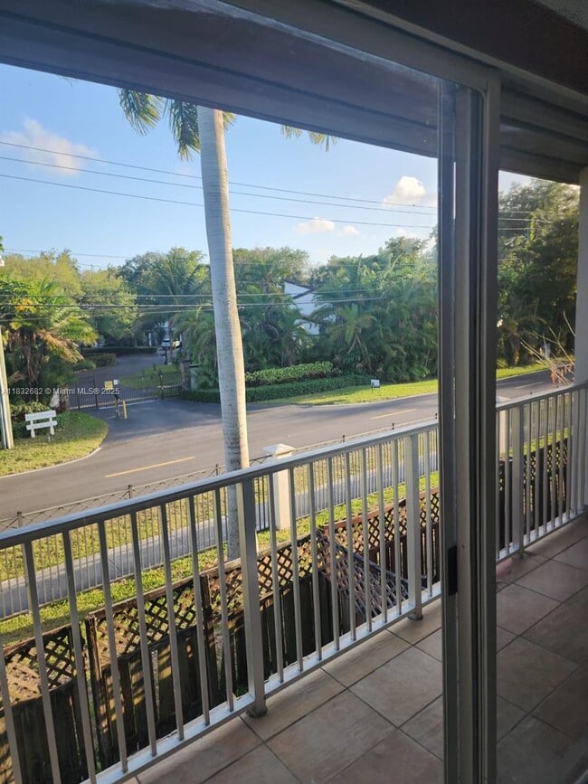 Foto del edificio - 8475 SW 94th St