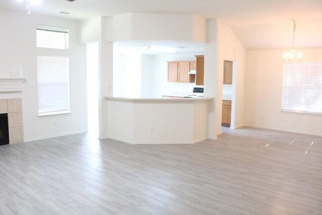 Foto del edificio - Fort Worth ~ This 3 bedroom, 2 bath, locat...