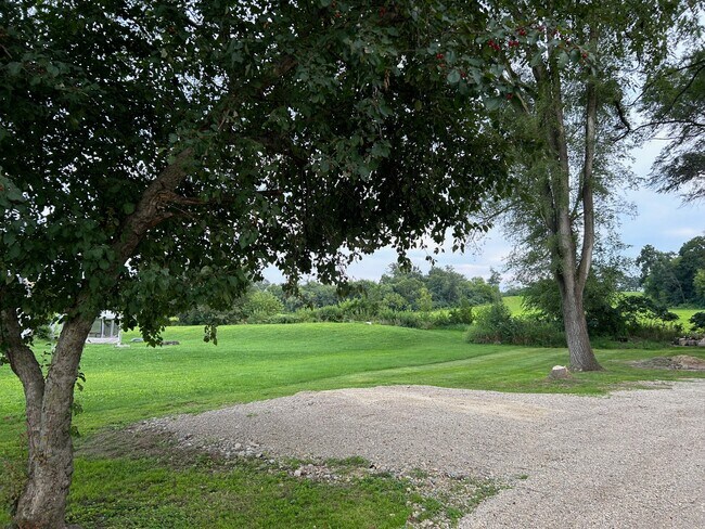 Foto del edificio - 3337 Field View Ln