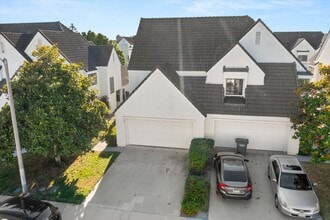 Building Photo - 750 Rialto St