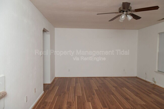 Building Photo - 3940 Horse Run Glen