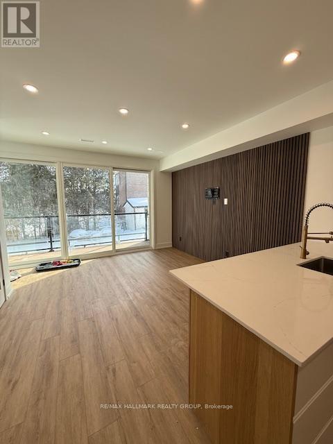 Building Photo - 886 Byron Ave