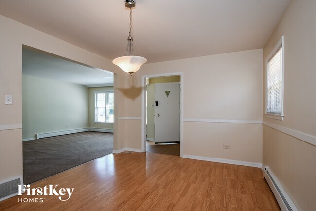 Foto del edificio - 9836 S Campbell Ave