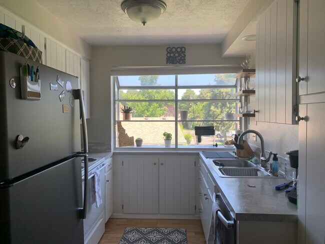 Foto del edificio - 3134 S Gekeler Ln