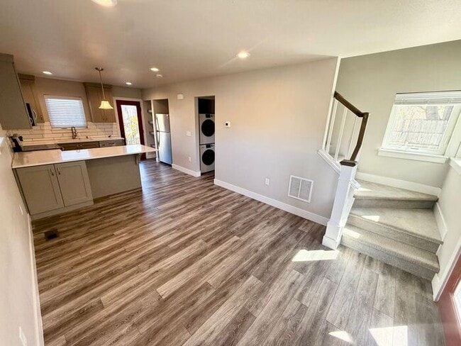 Building Photo - Modern Home in Heart of Old Town Fort Collins!