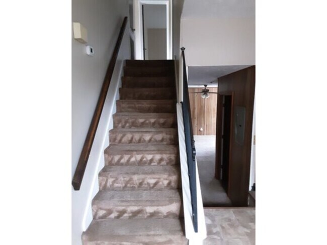 Foto del edificio - 6831 Buttermere Dr