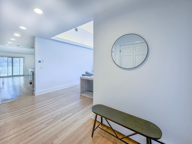 Building Photo - 2 Janson Dr