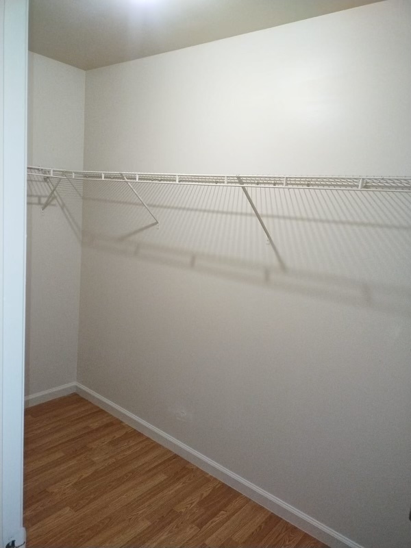 Building Photo - 623 Palisades Dr