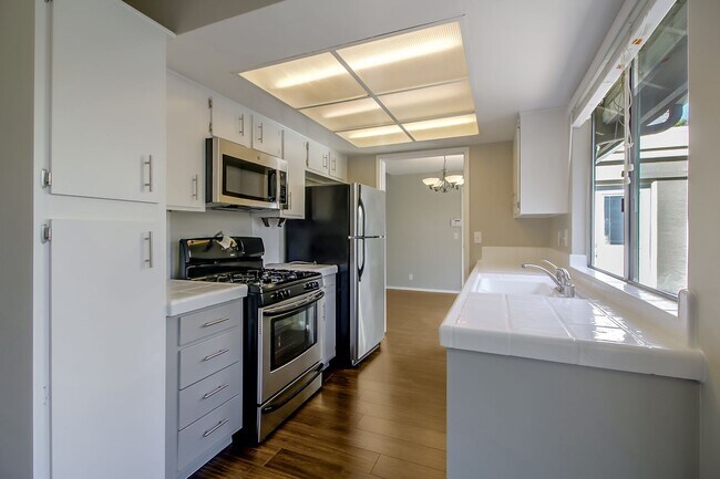 Foto del edificio - Rare Rental Opportunity in a Prime Los Gatos Location!