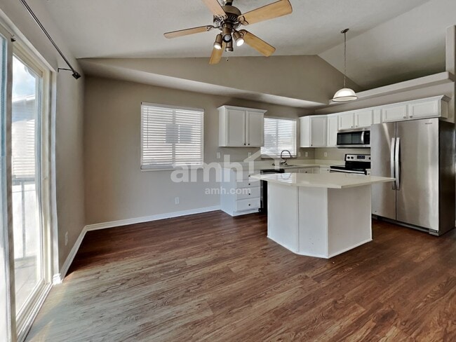 Foto del edificio - 5521 W Stone Blf Wy