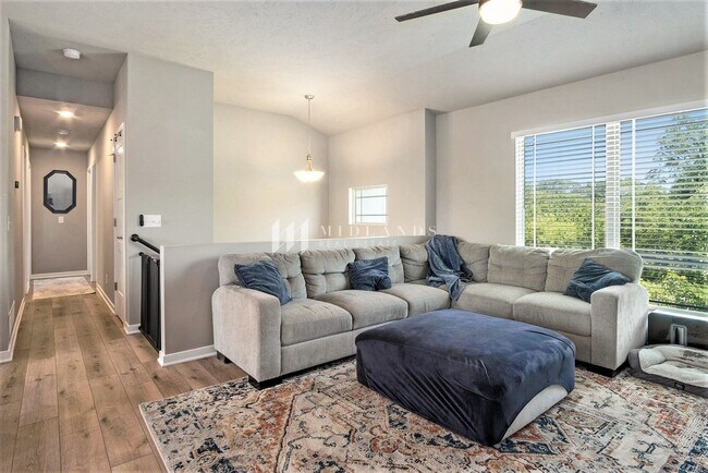 Photo - Turnbridge Split Entry Home!