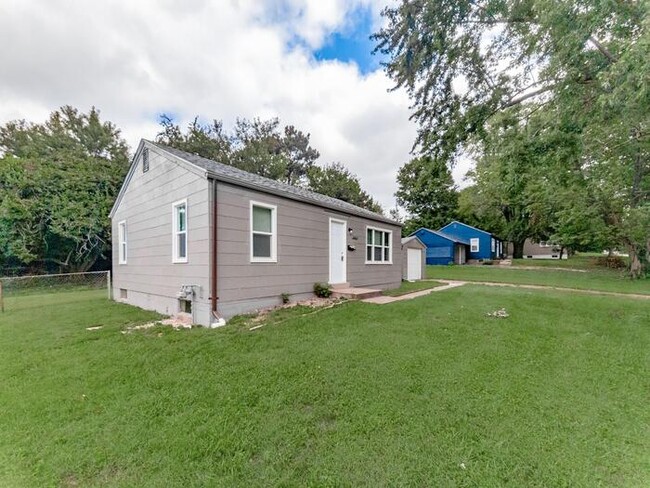 Building Photo - Charming 2 Bedroom in Saint Ann!