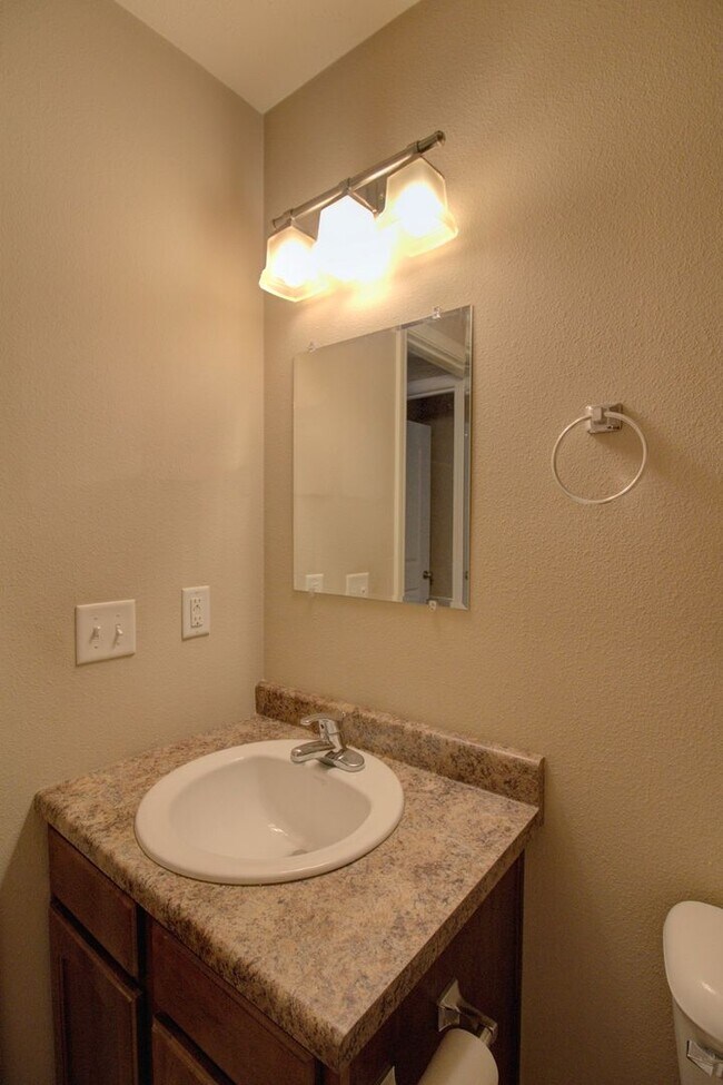 Foto del edificio - 3747 Bear Creek Ave