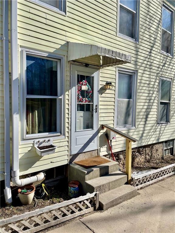 29 Highview Ave Unit 1, Hopkinton, RI 02832 Room for Rent in